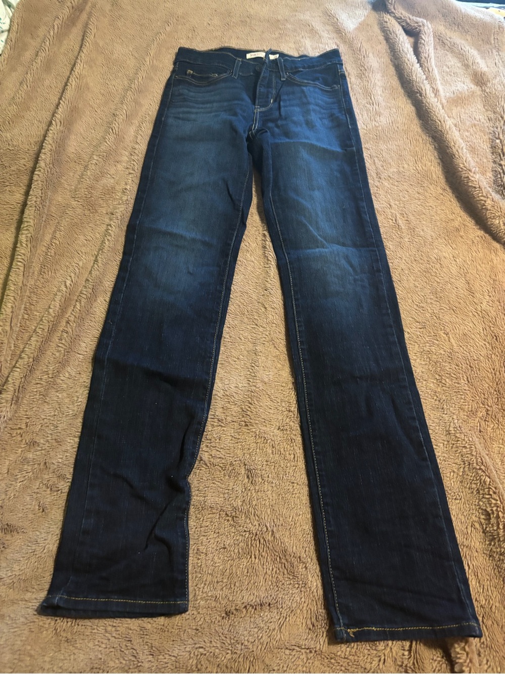 Levi's Women's Skinny Jeans in Dark Blue Denim